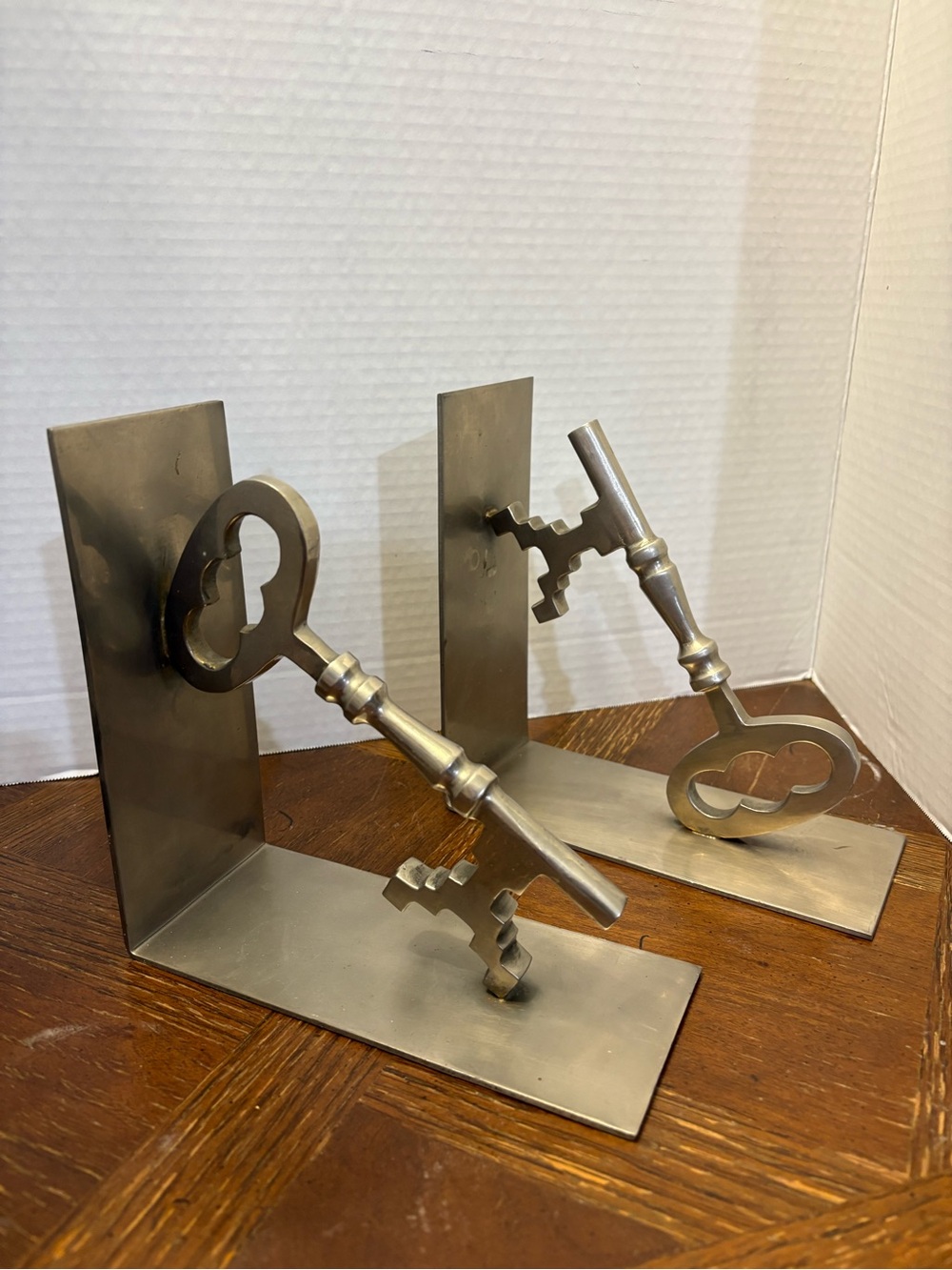 Vintage Skeleton Key Brass Bookends - Decorative Home Dining Accent